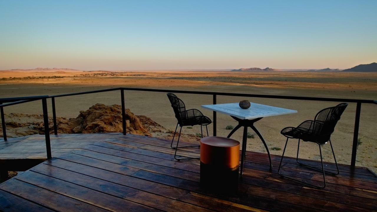 Desert Whisper Solitaire Exterior photo