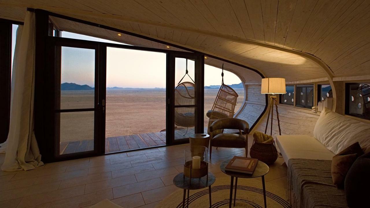 Desert Whisper Solitaire Exterior photo